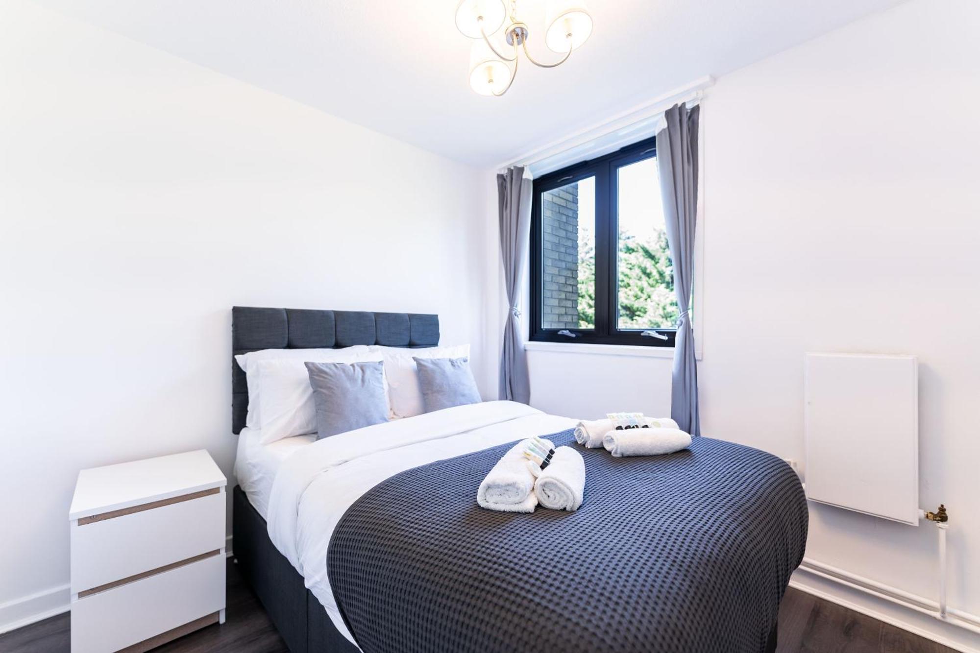 Luxury 3 Bedroom Flat With Balcony In Westbourne Park Лондон Экстерьер фото