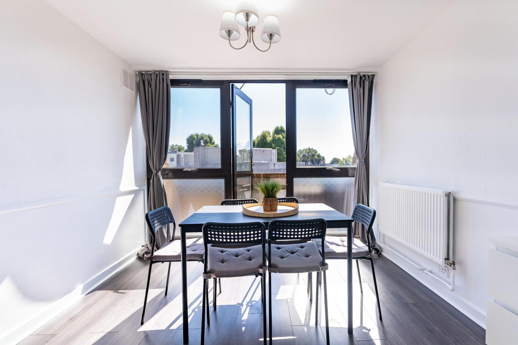 Luxury 3 Bedroom Flat With Balcony In Westbourne Park Лондон Экстерьер фото
